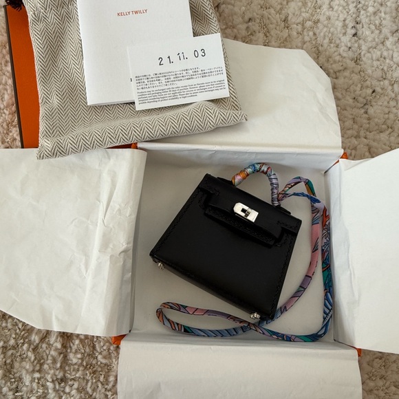 Hermes micro Kelly bag charm NEW - Picture 1 of 4